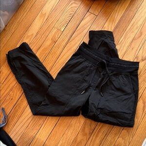 Size 4 lululemon dance pants
